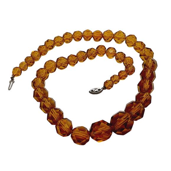 Vintage Topaz Crystal Graduated Bead Necklace with Push Clasp, 17 Inches - Picture 8 of 9